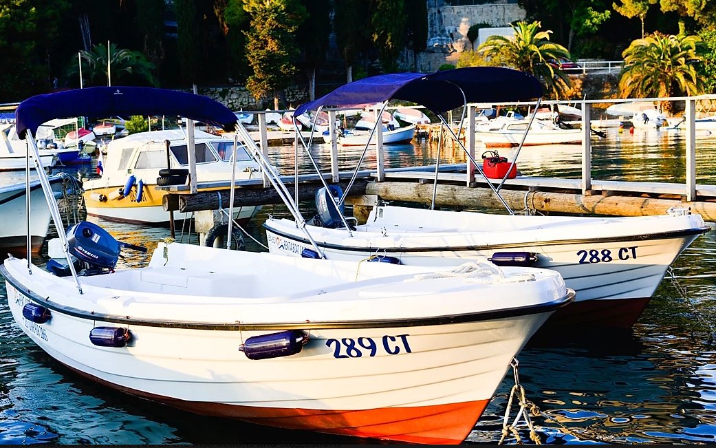 Self drive boats