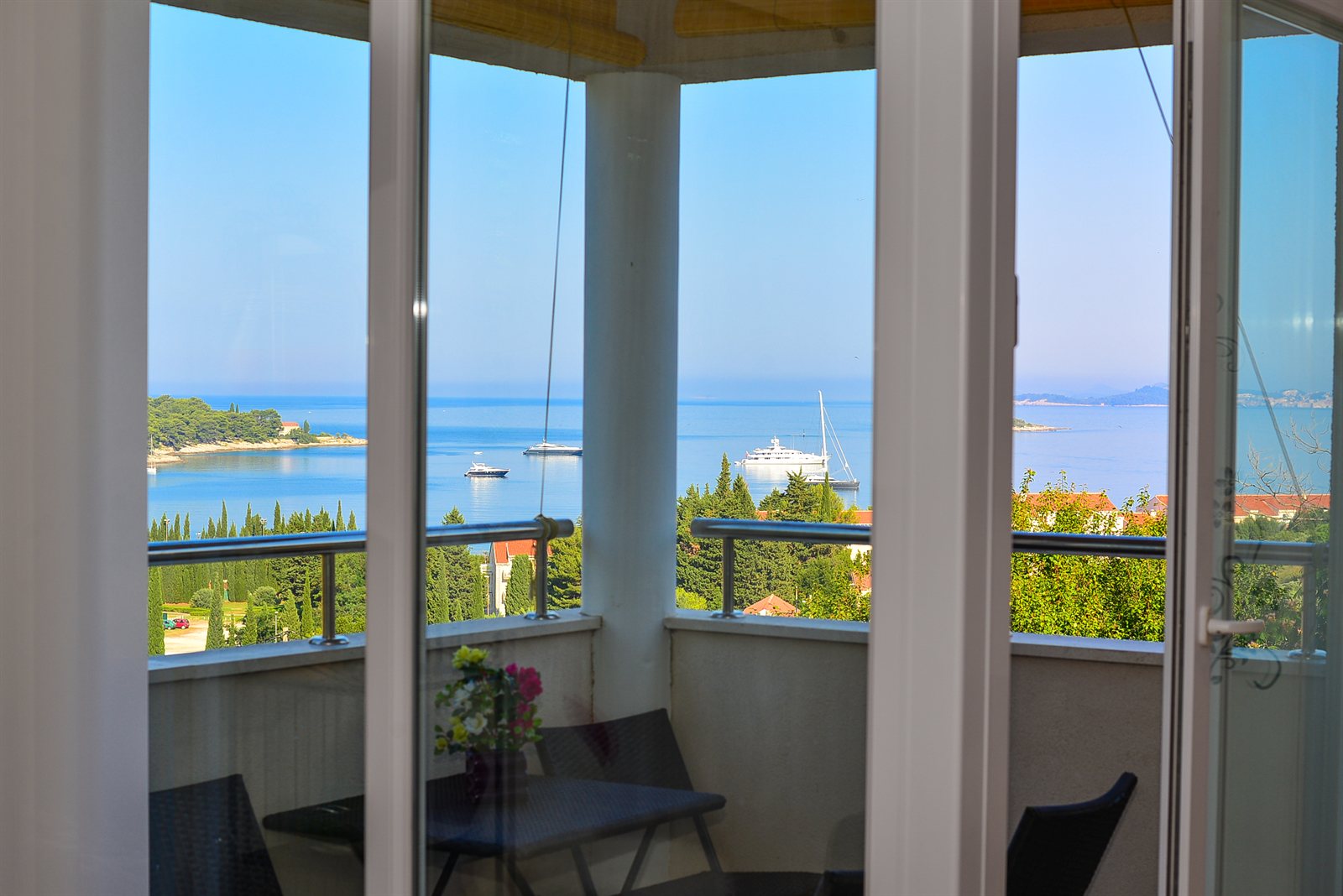 Sea-view balcony of Apartment A&M Miličić in Cavtat