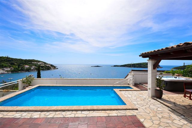 Private pool looking out over the sea