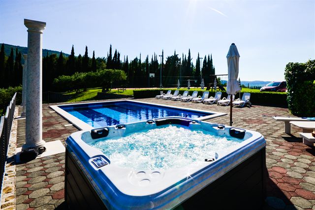 Hot tub on the pool terrace