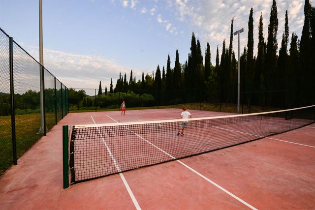 Tennis court